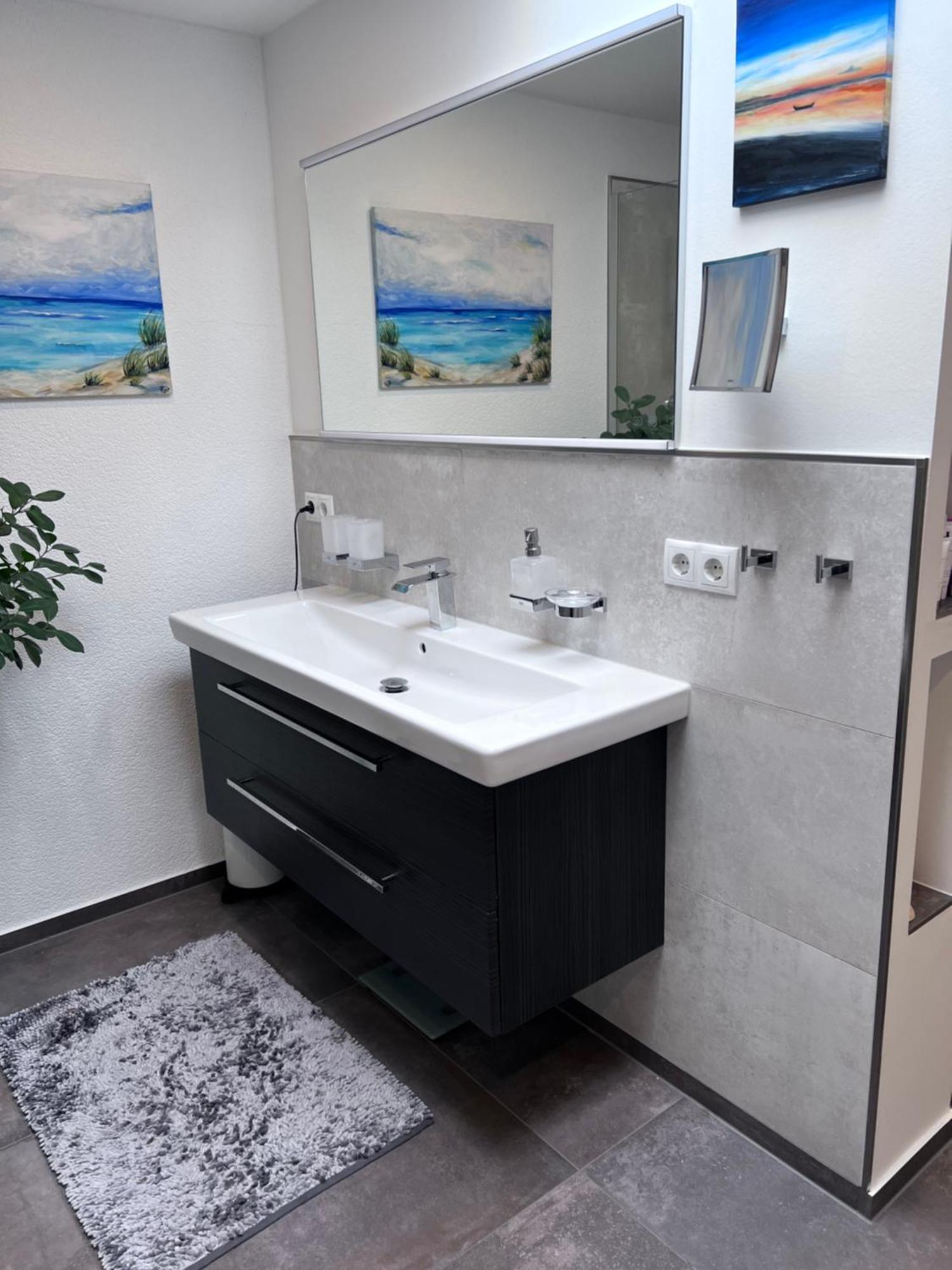 Zwischen Wald Und Wasser Mit Grossem Wasserbett & E-kamin Berlino
